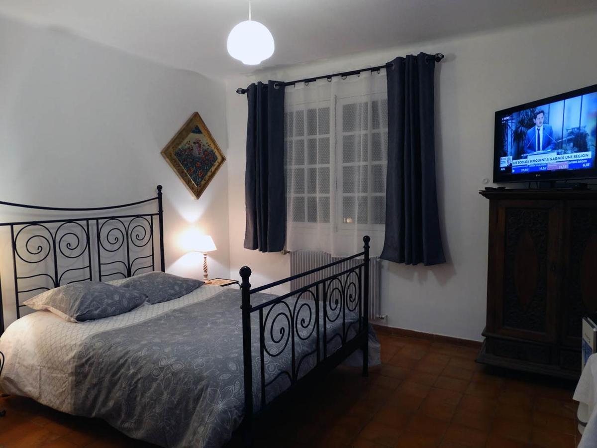 Chambre dans propriété La Croix du Sud Le Pradet Exterior foto